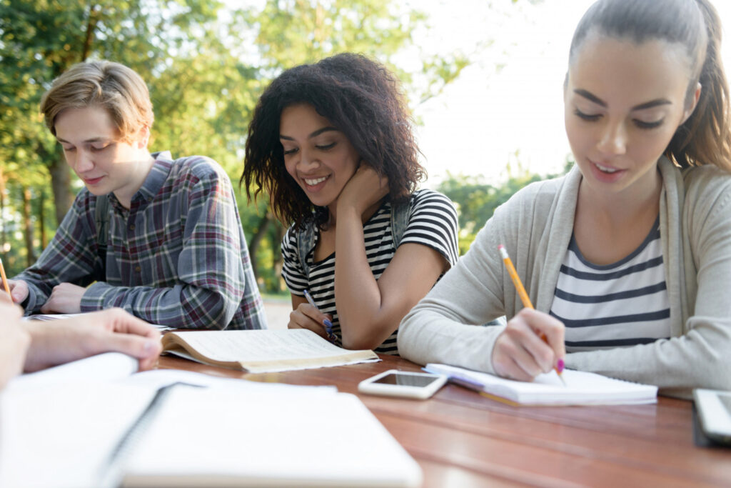 Curso de especialização da UFAM: oportunidade gratuita